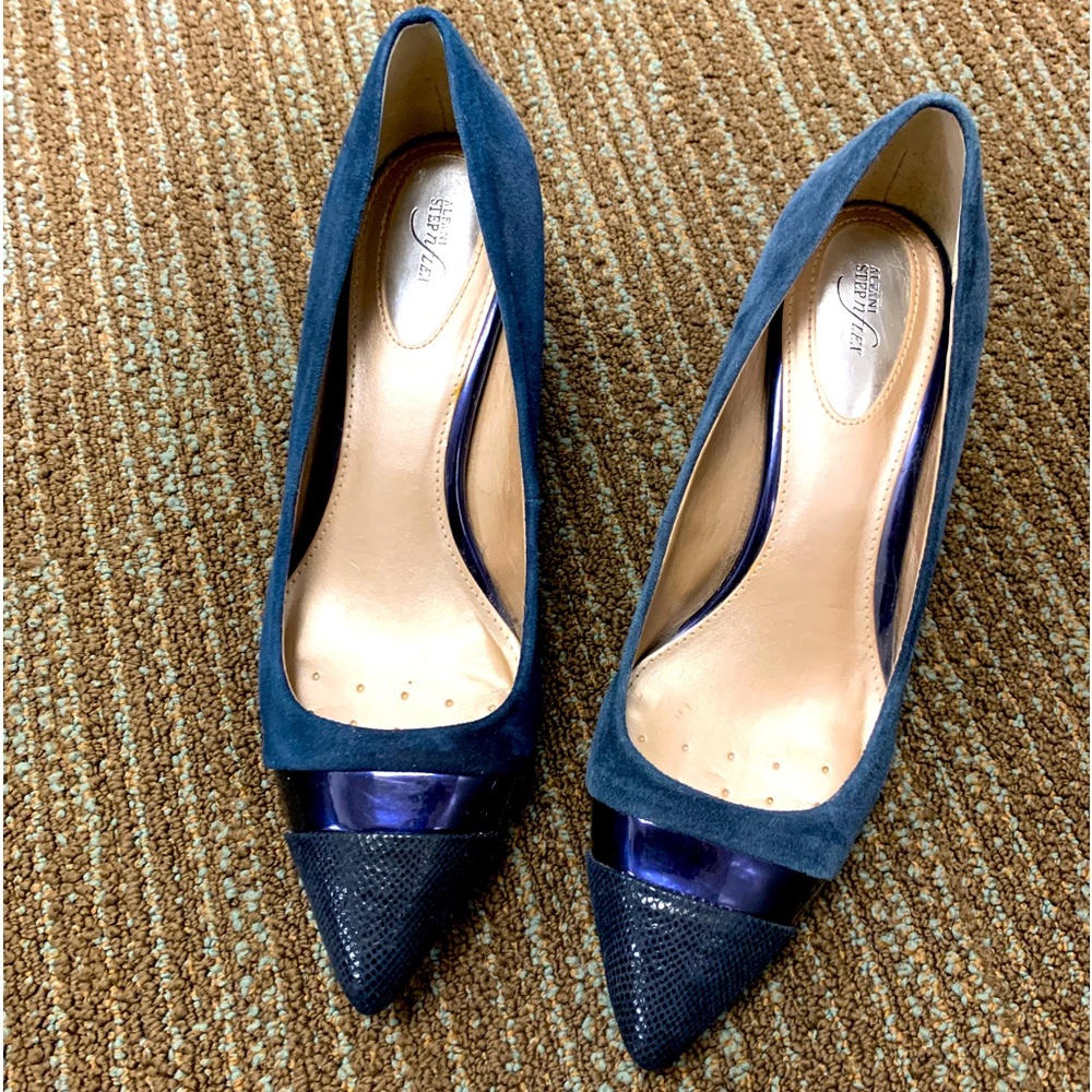 Alfani Size 8 navy heels